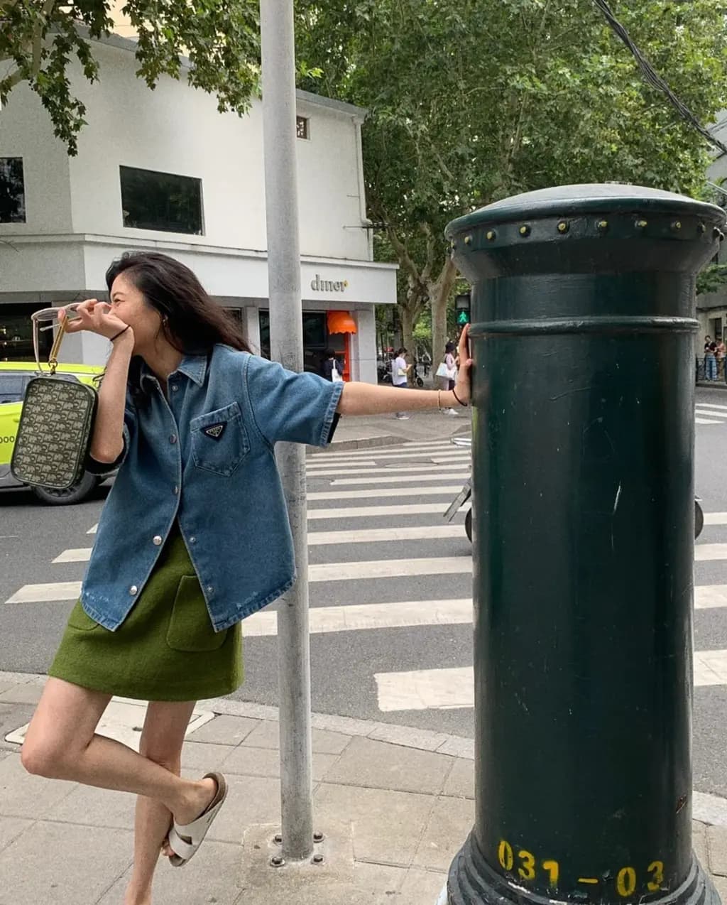 프라다 PRADA 데님 오버자켓 상세 이미지