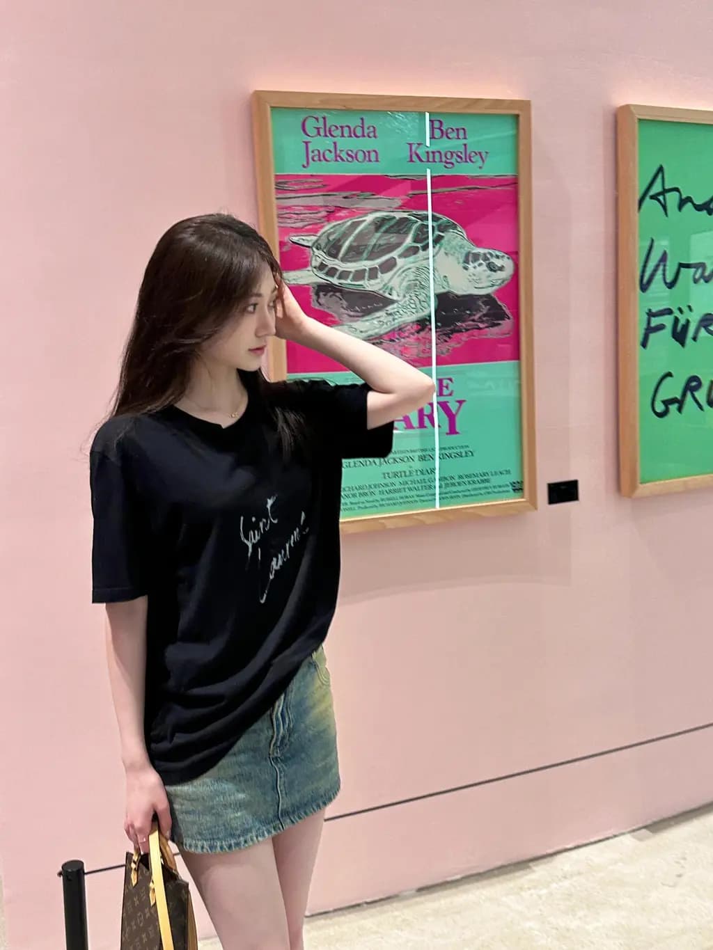 생로랑 SAINT LAURENT 시그니처 그래픽 티셔츠 상세 이미지