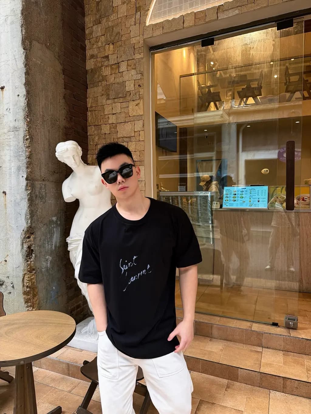 생로랑 SAINT LAURENT 시그니처 그래픽 티셔츠 상세 이미지