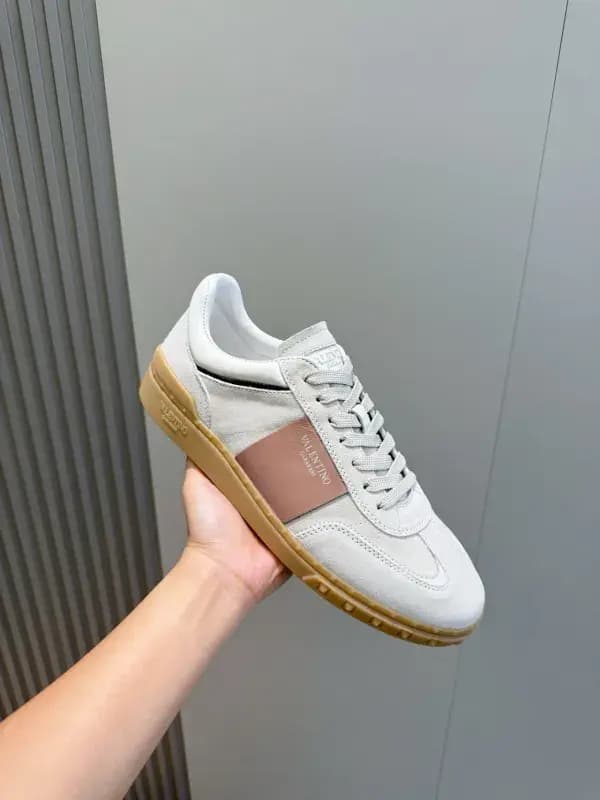 발렌티노 발렌티노 프리도트 스니커즈 상세 이미지