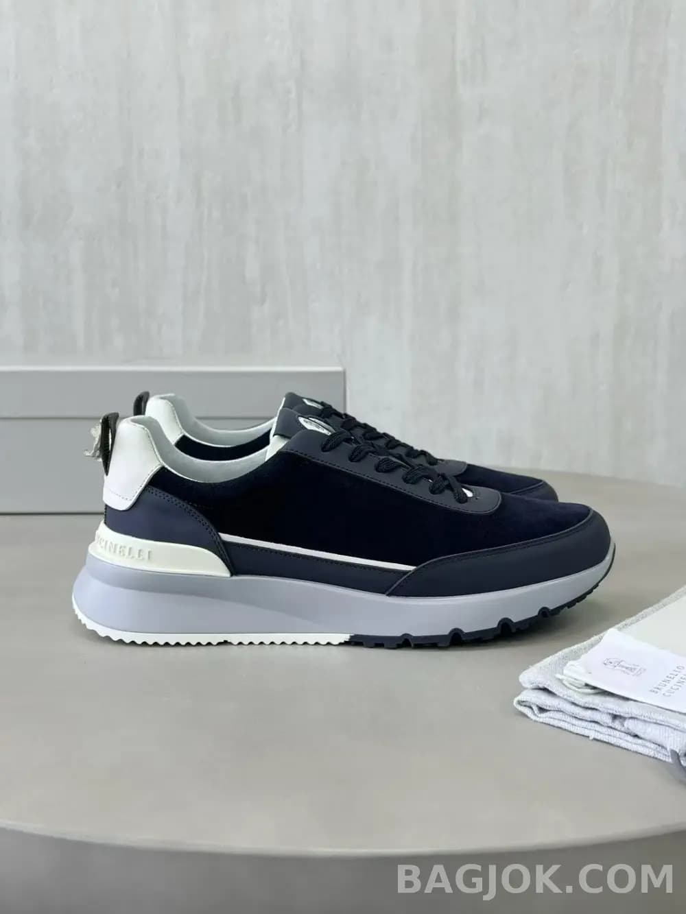 보스넬로쿠치넬리 보스넬로 쿠치넬리 러너 스니커즈 ver.4 (카프스웨이드) 상세 이미지