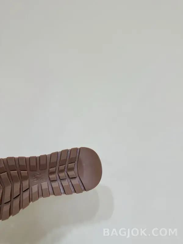 보스넬로쿠치넬리 보스넬로 쿠치넬리 콘트라스트 패널 러너 스니커즈 상세 이미지