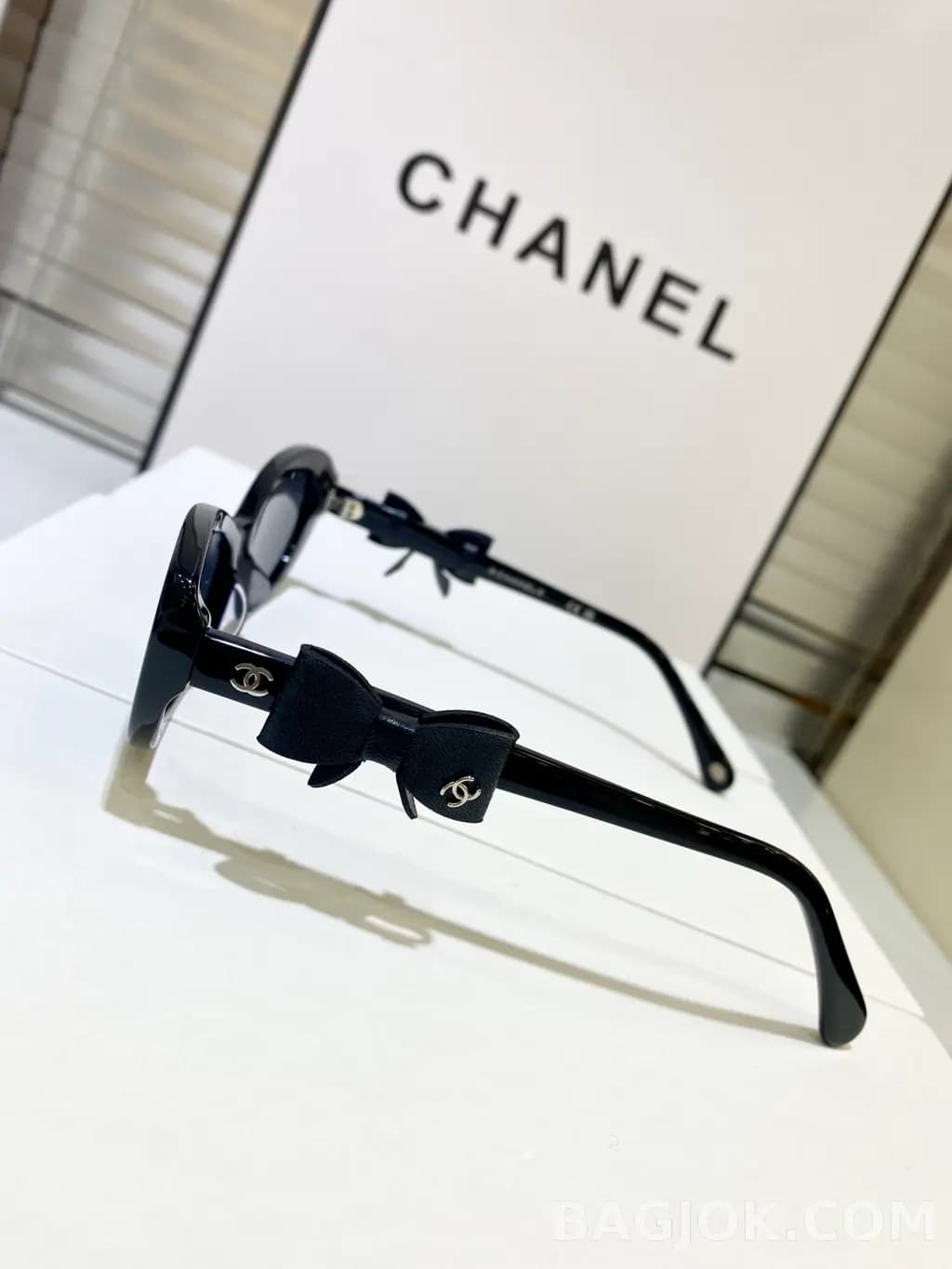 샤넬 CHANEL 25B Cat-Eye Ribbon Sunglasses 상세 이미지