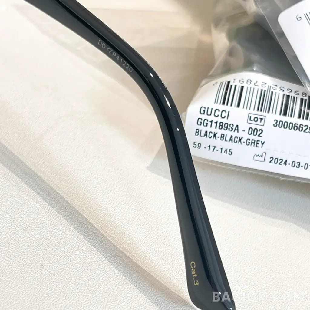 구찌 GUCCI GG1189SA Square Sunglasses 상세 이미지