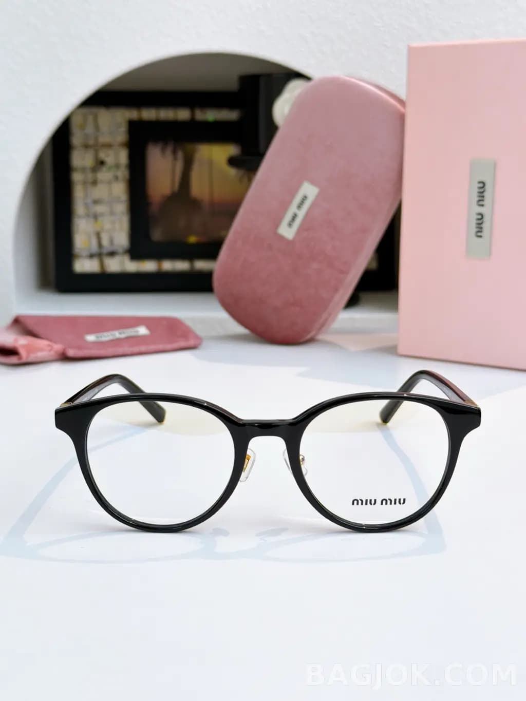 미우미우 MIU MIU Round Cat-Eye 안경 상세 이미지