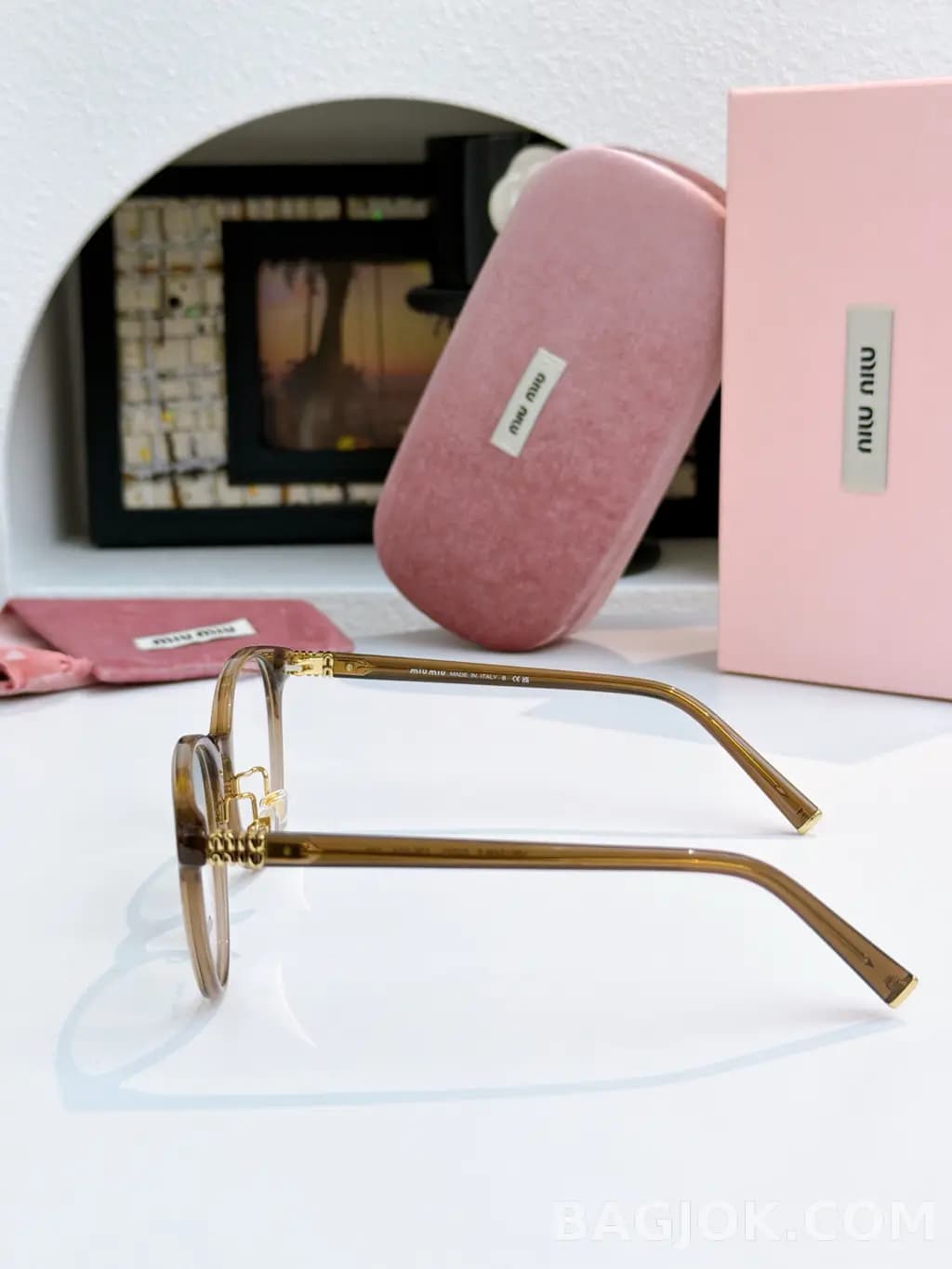 미우미우 MIU MIU Round Cat-Eye 안경 상세 이미지