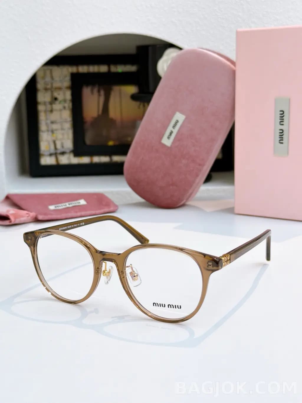 미우미우 MIU MIU Round Cat-Eye 안경 상세 이미지