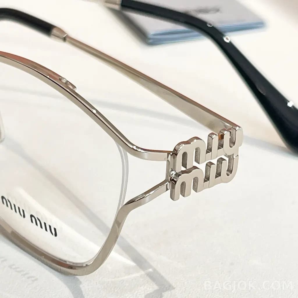 미우미우 MIU MIU Irregular Geometric Cutout 안경 상세 이미지
