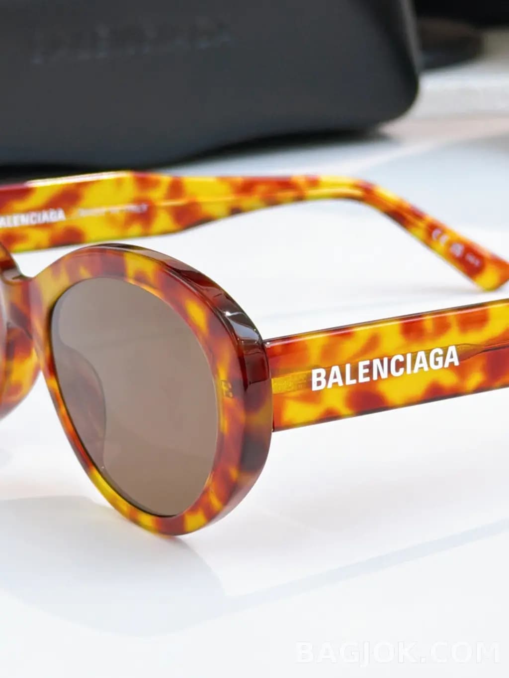 발렌시아가 BALENCIAGA Oval Cat-Eye Sunglasses 상세 이미지