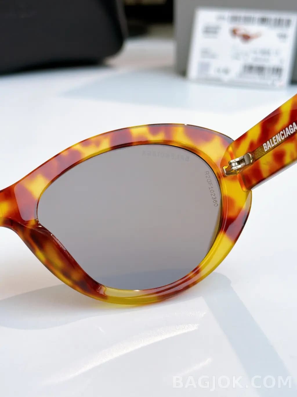 발렌시아가 BALENCIAGA Oval Cat-Eye Sunglasses 상세 이미지