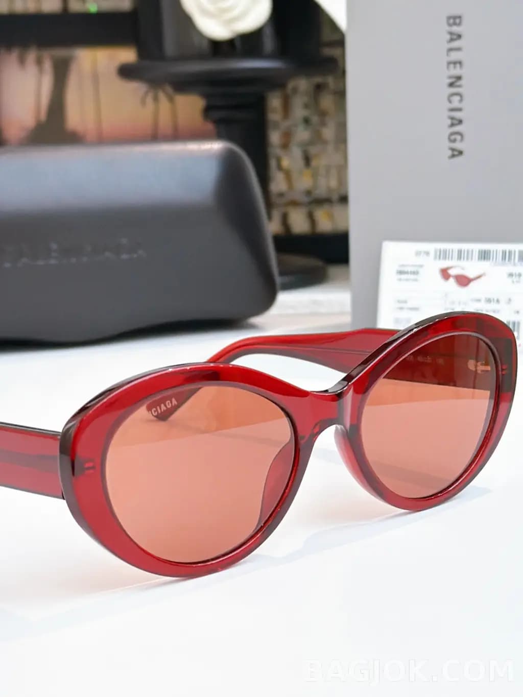 발렌시아가 BALENCIAGA Oval Cat-Eye Sunglasses 상세 이미지