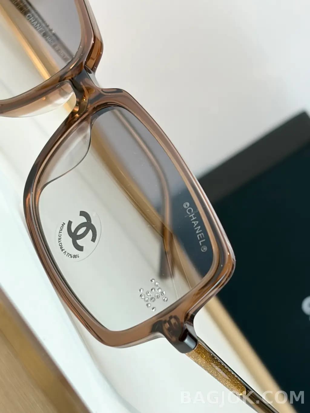 샤넬 CHANEL Square Acetate Sunglasses 상세 이미지