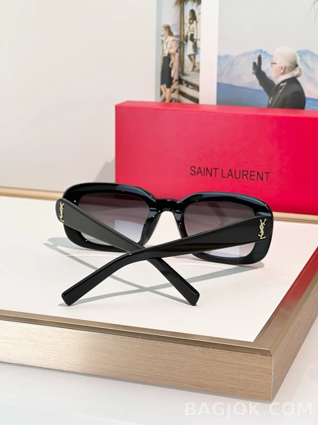 생로랑 SAINT LAURENT Rectangular Tortoise Sunglasses 상세 이미지