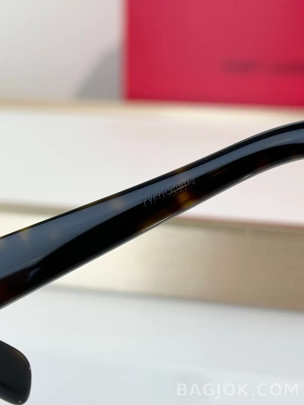 생로랑 SAINT LAURENT Rectangular Tortoise Sunglasses 상세 이미지
