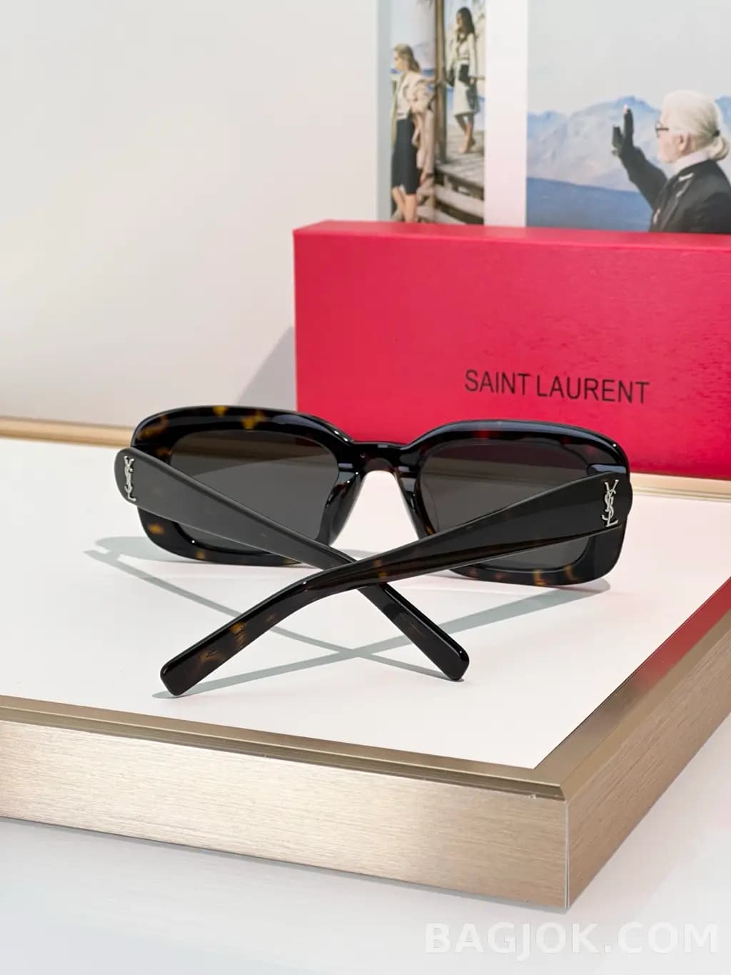 생로랑 SAINT LAURENT Rectangular Tortoise Sunglasses 상세 이미지