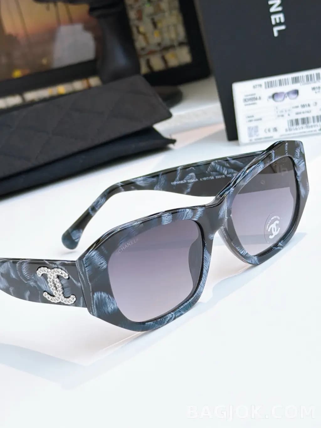 샤넬 CHANEL CH5554 Rectangular Sunglasses 상세 이미지