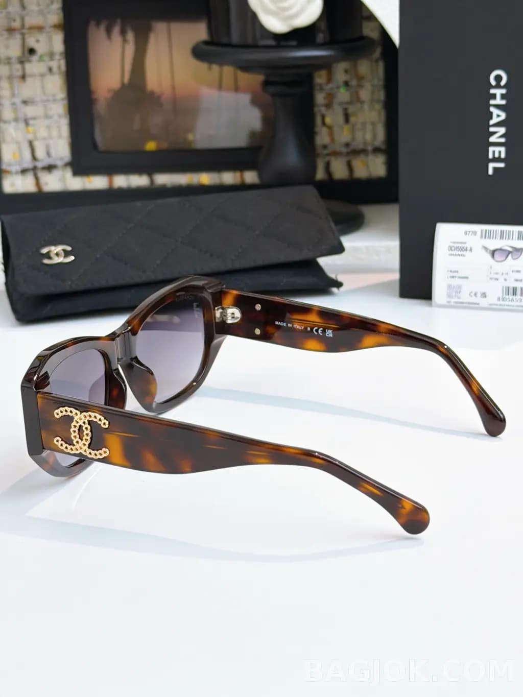 샤넬 CHANEL CH5554 Rectangular Sunglasses 상세 이미지