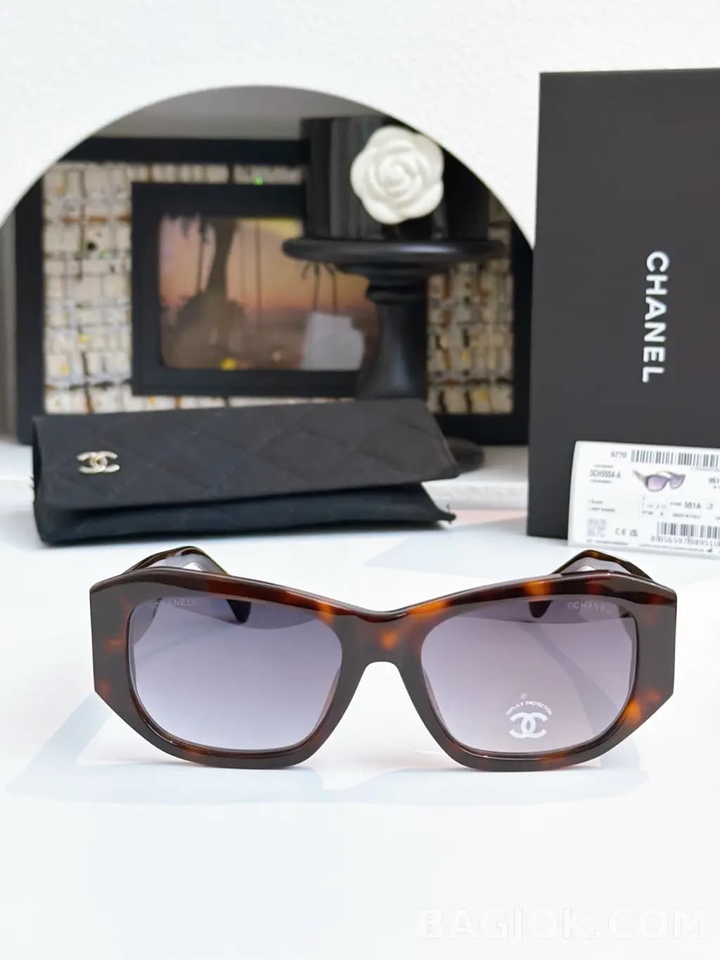 샤넬 CHANEL CH5554 Rectangular Sunglasses 상세 이미지