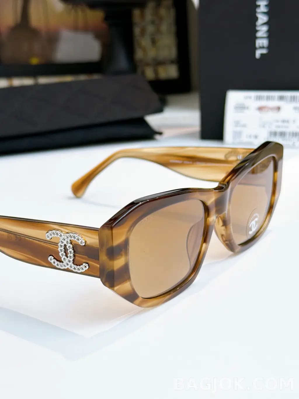 샤넬 CHANEL CH5554 Rectangular Sunglasses 상세 이미지