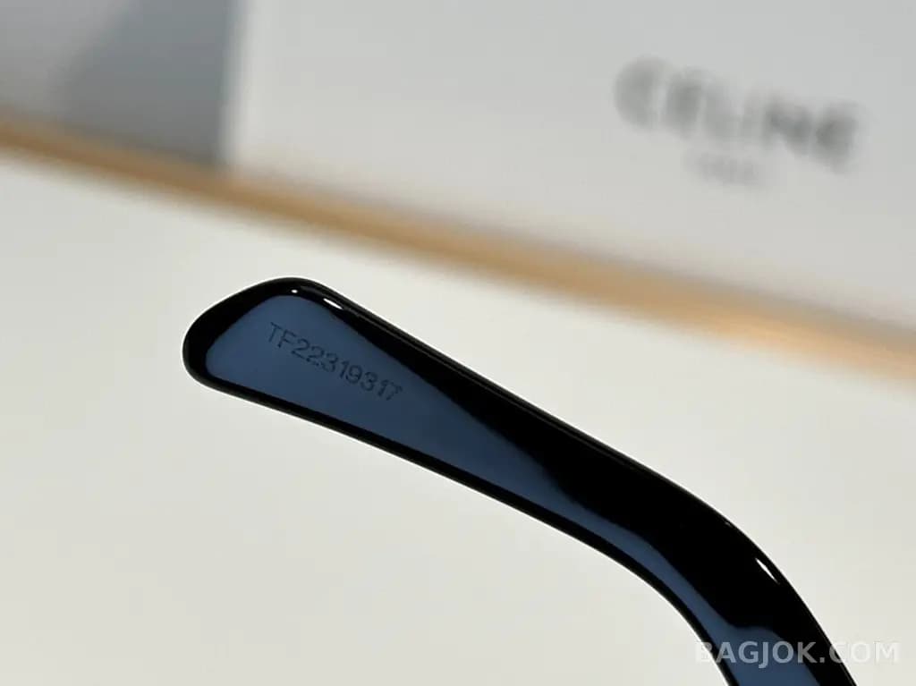 셀린느 CELINE CL40282U Triomphe Sunglasses 상세 이미지