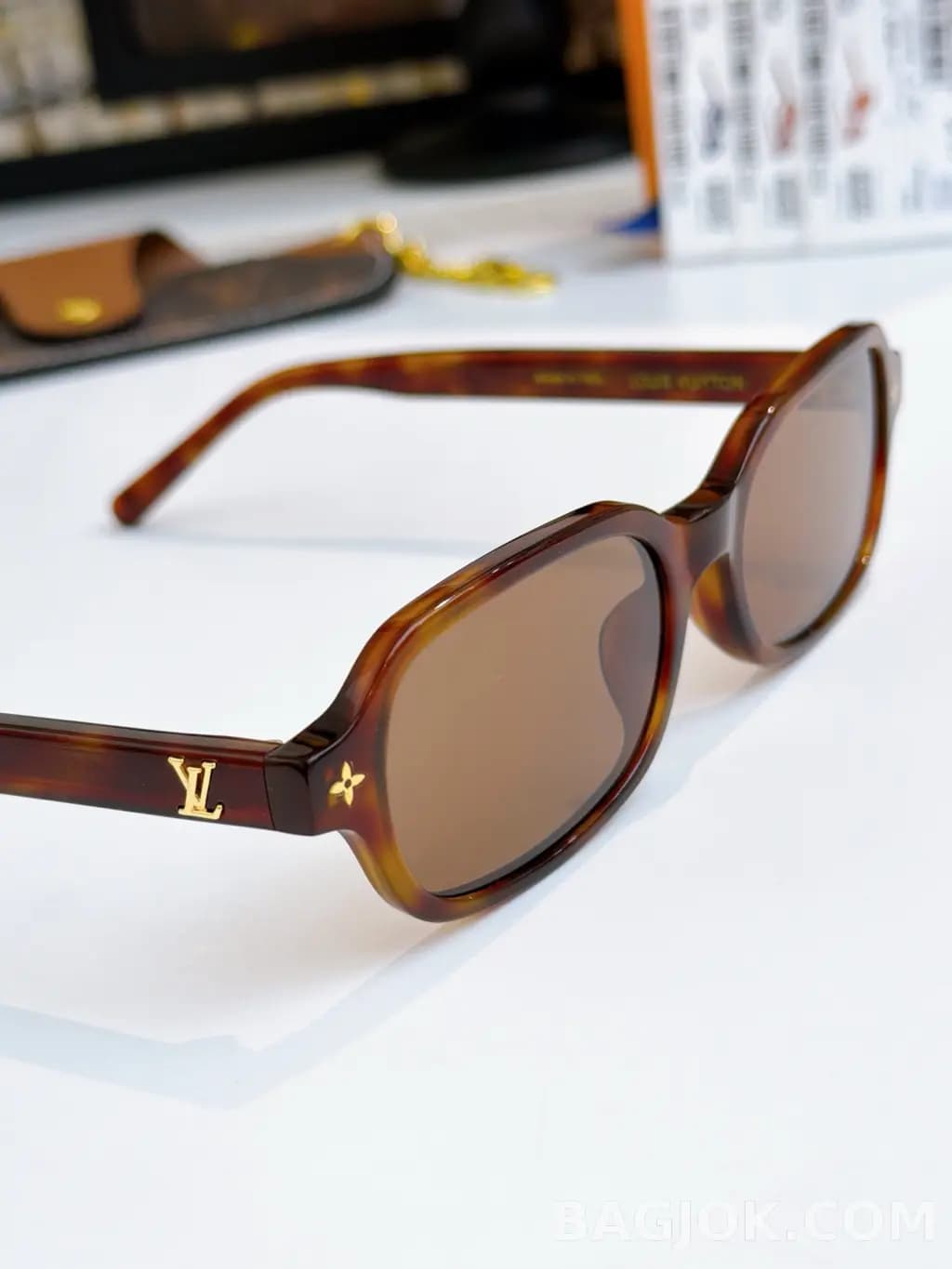 루이비통 LOUIS VUITTON Z3045W Sunglasses 상세 이미지