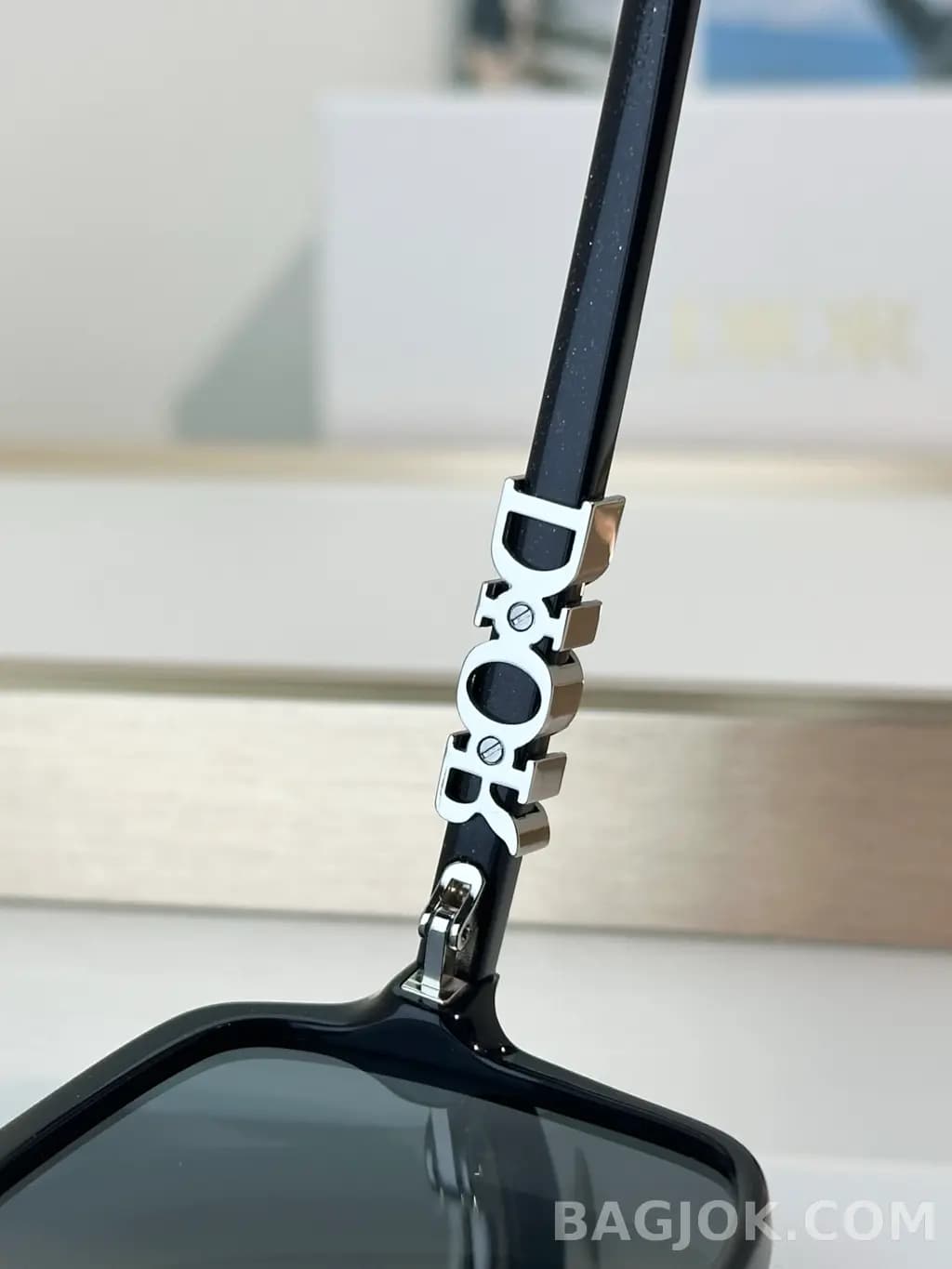 디올 DIOR Square Sunglasses(스와로브스키 디테일) 상세 이미지