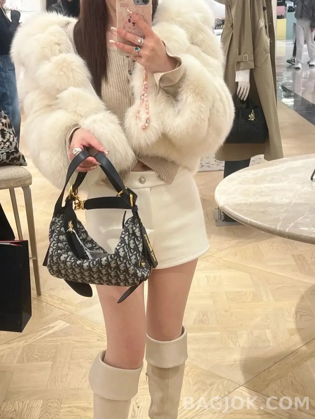 디올 디올 오블리크 디저니백 미디움 상세 이미지