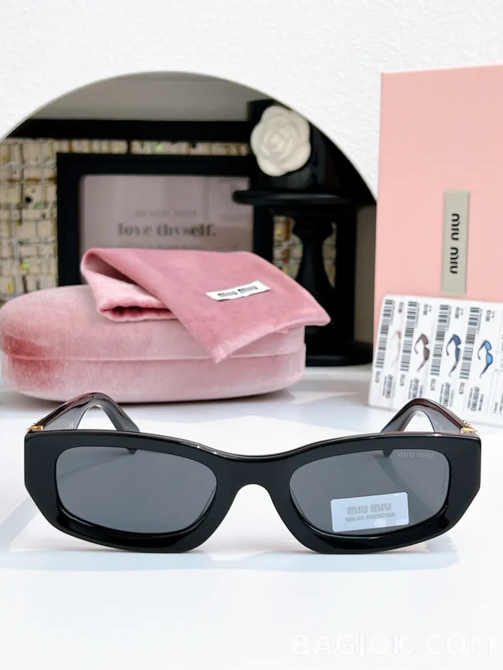 미우미우 MIU MIU SMU B04-F Sunglasses 상세 이미지