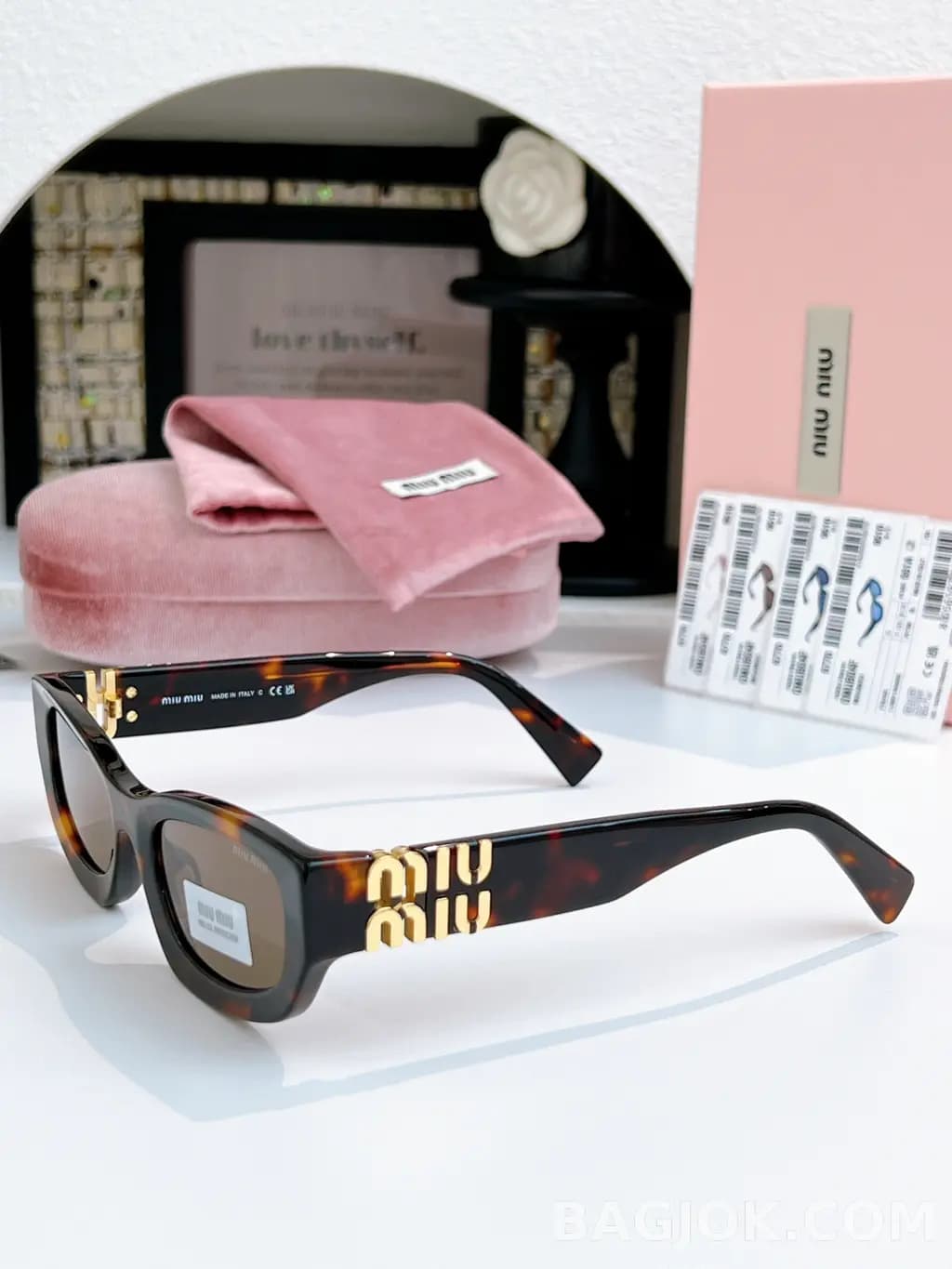 미우미우 MIU MIU SMU B04-F Sunglasses 상세 이미지