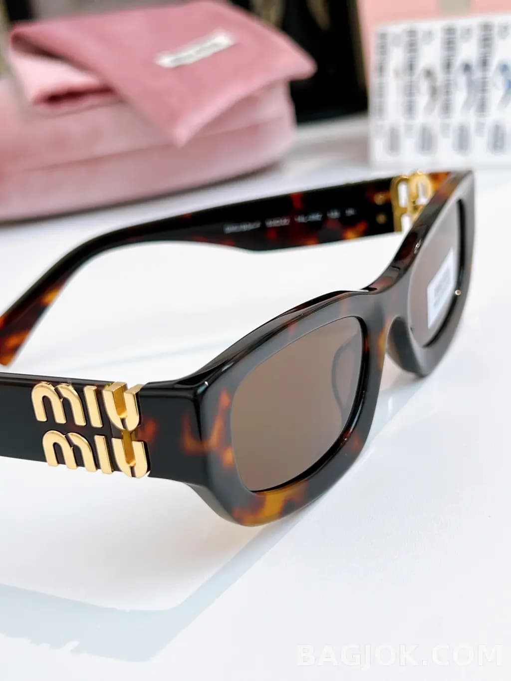 미우미우 MIU MIU SMU B04-F Sunglasses 상세 이미지