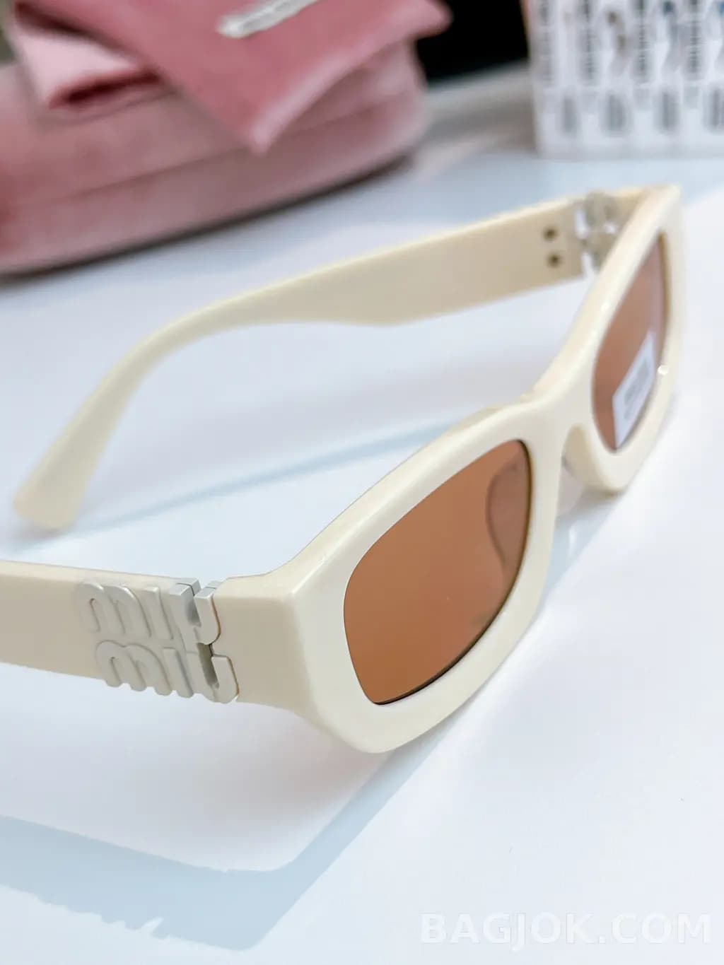 미우미우 MIU MIU SMU B04-F Sunglasses 상세 이미지