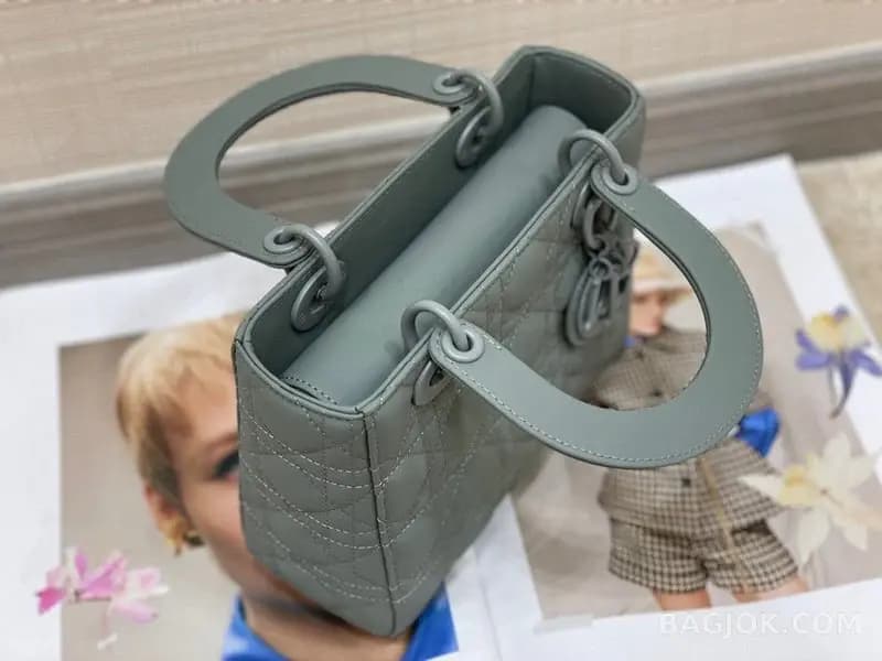 디올 디올 울트라 매트 레이디백 스몰 상세 이미지