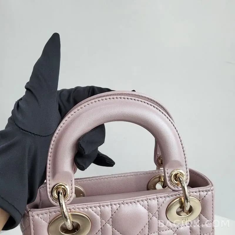 디올 디올 레이디백 미니 (램스킨/금장) 상세 이미지