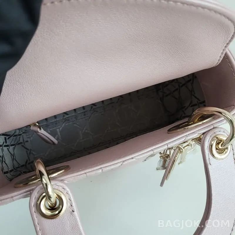 디올 디올 레이디백 미니 (램스킨/금장) 상세 이미지