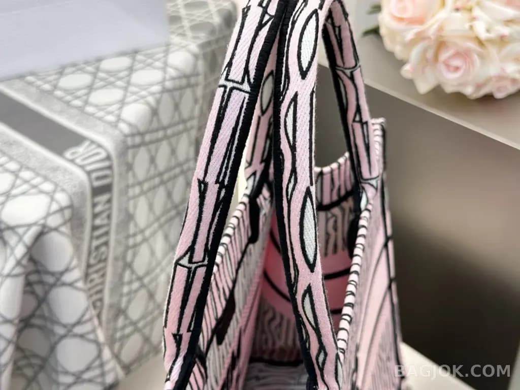 디올 디올 미스 디올 울오버 북 토트백 미디움 상세 이미지
