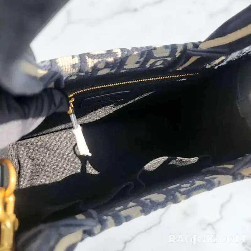 디올 디올 오블리크 북 토트 스트랩백 스몰 상세 이미지