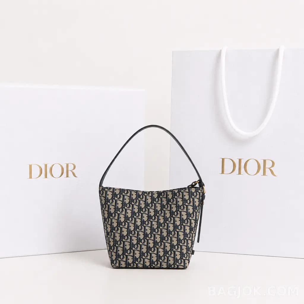 디올 디올 Diorstar 스몰 버킷백 블루 오블리크 자카드 상세 이미지