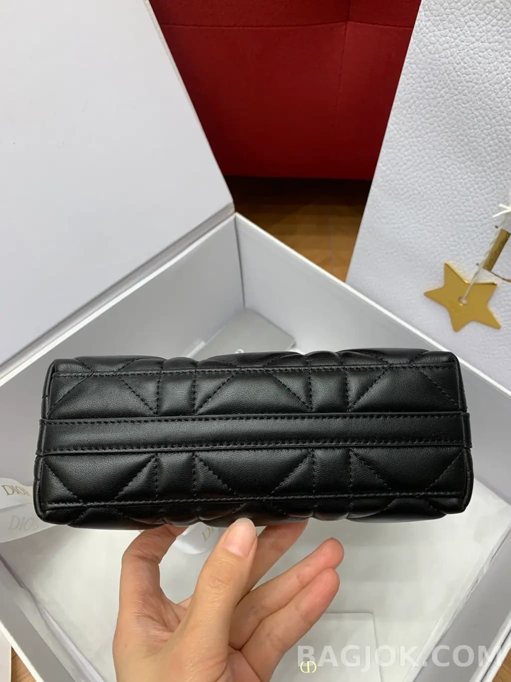 디올 디올 미스 카로 미니 체인 백 상세 이미지
