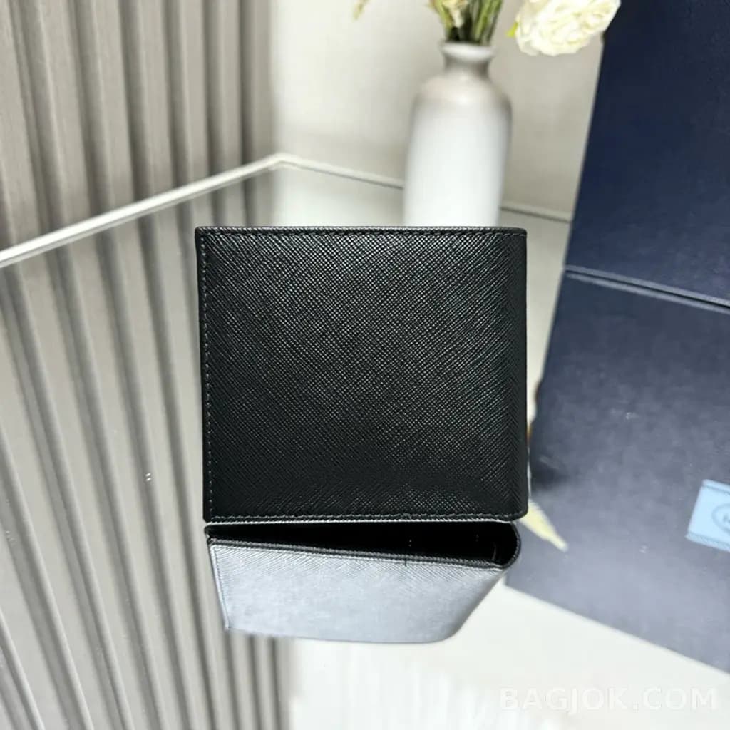 프라다 프라다 삼각로고 사피아노 반지갑 상세 이미지